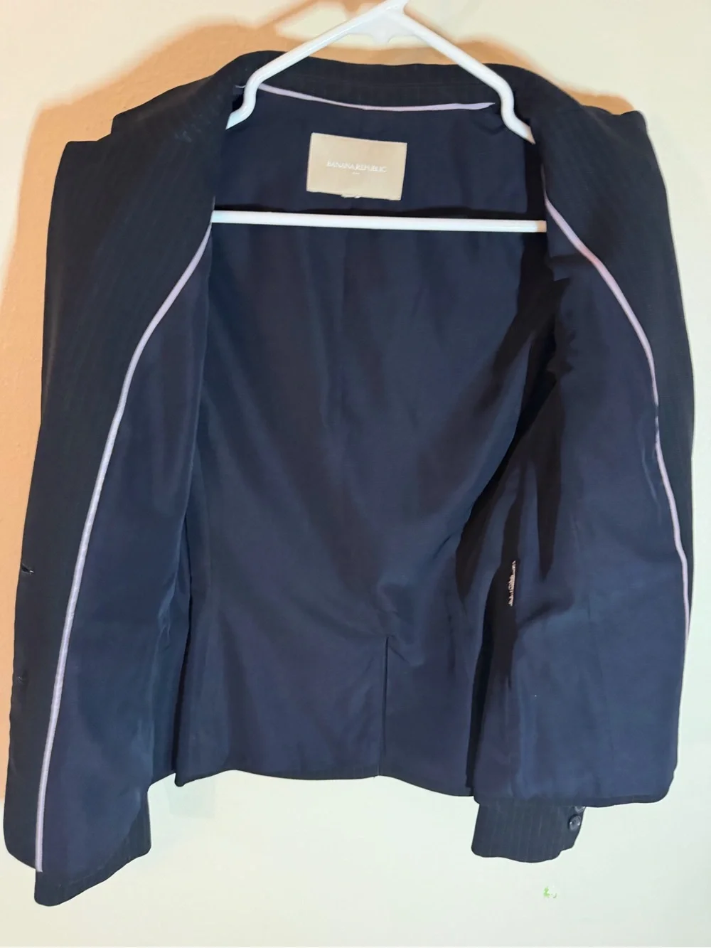 💙✨ Banana Republic Women’s Suit – Navy Pinstripe ✨📏 Size: 4R